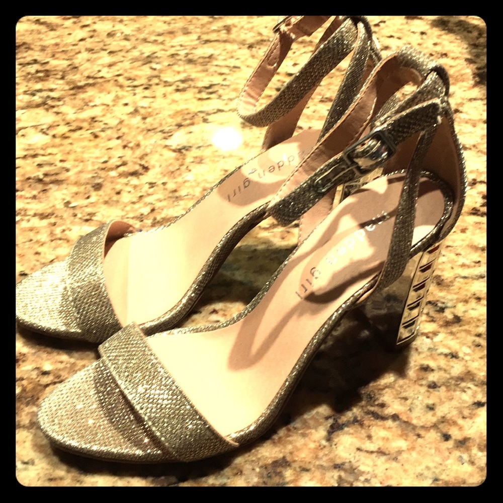 Madden Girl new w/o tags gold with silver heel
